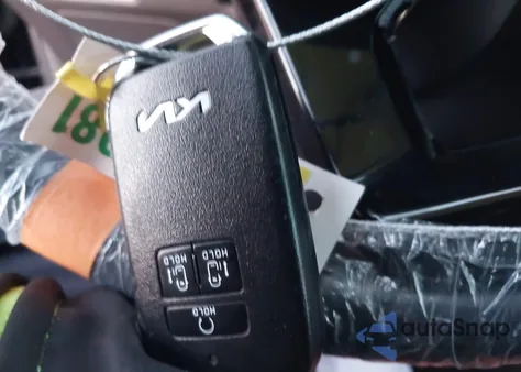 2023 Kia Carnival Mpv Sx Prestige from USA, damaged, VIN KNDNE5H32P6224882